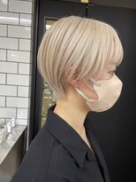 シーク(seak)&nbsp;シルエットのいいハイトーンショート♪