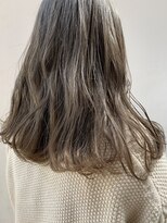 キー(kii)&nbsp;ベージュカラー　ダブルカラー  ブリーチ　福岡　天神　薬院