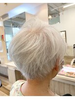 ヘアーズルーム ココ(koco.) グレイショート