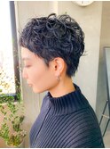 パーマヘア、ベリーショート、くるくるパーマ、オン眉