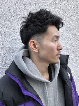 フランクスバーバーリザーブ 人形町店(FRANK’S BARBER RESERVE) フェードオンパーマ