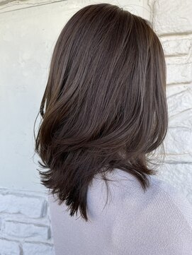 イロヘア 北岡崎店(ilo.hair) 艶やかグレージュ系スタイル