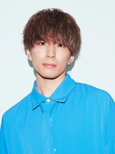 JINNAN  STYLISTの紹介【センターパート/フェザーパーマ/ニュアンスパーマ】