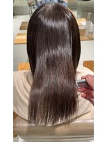 スペシウムバイアンバースデー(spacium by UNBIRTHDAY)&nbsp;地毛風ストレート/髪質改善　【HIYORI】