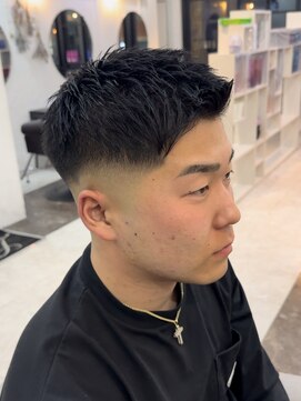 ラビス(Lovis) フェザーアップ