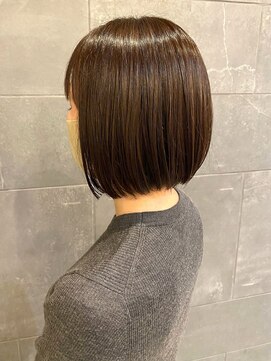 ディスコネクト(DISCO-N-NECT) ボブ ワンレンボブ アプトグロス 切りっぱなしボブ 艶感