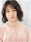 暖色カラーでシースルー前髪の柔らか大人ボブl小山20代30代40代