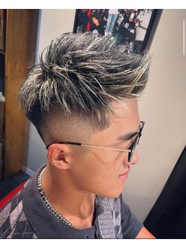 サンアンドマーリィズバーバー 駅前店(SON&MARLEY'S BAR BER) ジェットモヒカン／ホワイトメッシュ/本厚木/おすすめスタイル