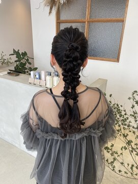 エメ 小山(Aimer) ポニーツイン