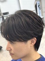 オーバル ジングウマエ(OVARL jingumae) フェザーショートパーマセンターパート