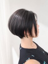 カットカットカットヴェンティ(Cut!Cut!Cut!VENTI) 前下がりショートボブ