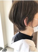 初夏の透け透けナチュラルベージュショートボブ