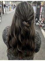 ピヨン 心斎橋(piLLon)&nbsp;3Dハイライトカラー☆ハーフアップ