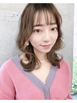 リコバイアフロート(riko by afloat) くびれ韓国風レイヤーカットミディ