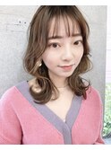 くびれ韓国風レイヤーカットミディ