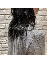 アース 三軒茶屋店(HAIR&MAKE EARTH) ウェットなスタイリングで仕上げるブラック