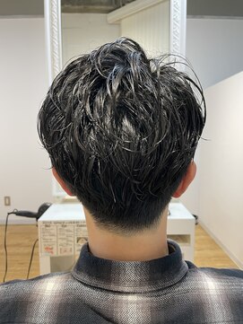 リッシュグランデ(riche GRANDE by CHANDEUR) 40代テーパーフェードカット