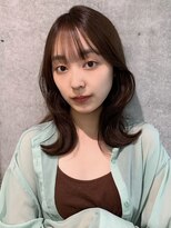 ミディアムヘア×韓国バング　カーキベージュ