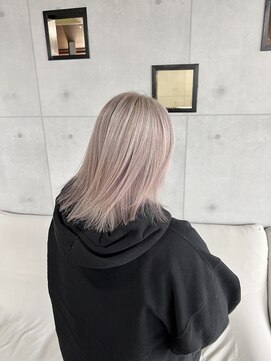 ニル(NiL) ホワイトベージュ