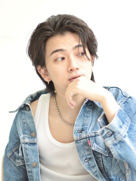 フリーラ 横浜(freera) センターパートウルフカットツイストスパイラルパーマゆるめ黒髪