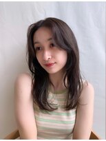 ヘアメイク スウィート(Hair Make Sweet) 顔周りレイヤーカット × アッシュカラー