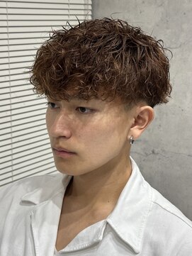 シャイン 大宮(SHINE) メンズカット/パーマ/ヘッドスパ/ブリーチ/眉毛/韓国/大宮/Men's