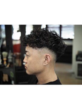 リヴ ヘアワークス(LiVE HAIR WORKS) アイロンパーマ