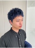 ハイトーンネイビーブルーカラー×束感ショート