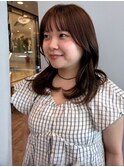 小顔カット 顔周りレイヤー ミディアム くびれカット 艶カラー