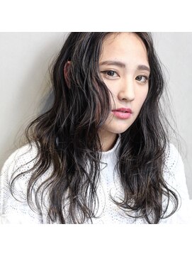 ヘアー アイス ルーチェ(HAIR ICI LUCE) ナチュラル ルーズ リラックス ウェーブ アッシュ