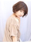 小顔ナチュラル×ひし形前下がりショートボブ