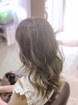 24 岸和田店&nbsp;ふんわりツヤ髪♪バレイヤージュカラー