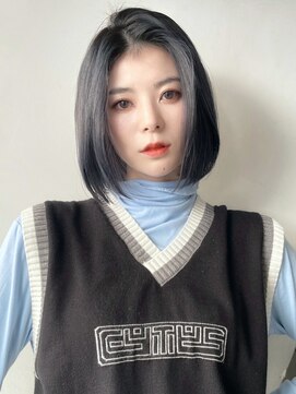 アイティーバイアルバム 松戸店(IT by ALBUM) ネイビーボブ_アースカラーくびれヘアツートンカラー_ba363581