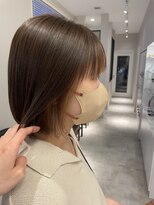 ソレカ(SORECA)&nbsp;【SORECA/ソレカ】ボブスタイル × 白髪ぼかしハイライト