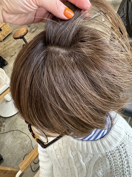 ウィークエンド(WEEKEND) 白髪ぼかしブリーチ無しダブルカラーカットトリートメント15400