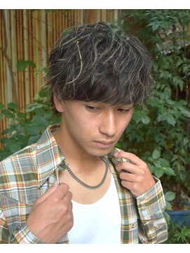 フリーク バーバーショップ 都島店(FREAK BARBER SHOP) マッシュウルフ ニュアンス ソフトツイスト ハイライト シャドー