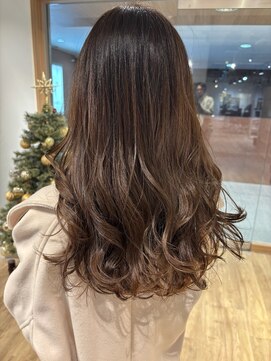 ハナビ(Hanabi) コテ巻きパーマ