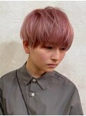 13163ブリーチデザインフェザーショート刈り上げセンターパート