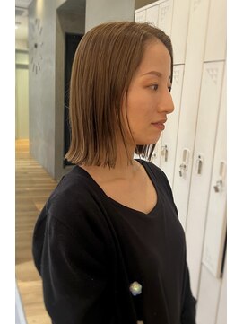 アトロ(Atoro) カット/カラー/イメチェン/顔周り/ボブ/レイヤーカット/大阪梅田