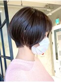 横浜西口切りっぱなしミニボブショートレイヤー前下がり前髪なし