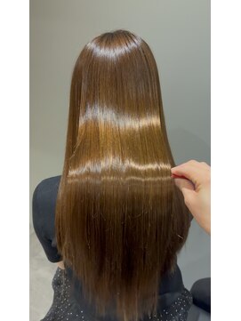 イオエ 西梅田(ioe) ブリーチなしカラー／髪質改善/ミルクティーベージュ/顔へア