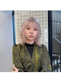 シルバーカラー　ウルフカット