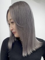 ビーシャンス(B.Chance) 明るいけど暗く見えるグレージュカラー