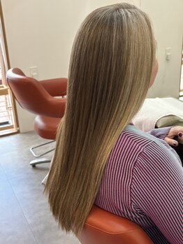 Champu【チャンプ】の写真/サロン帰りの美しさが続く、もちが良いカット。大人の隠れ家で、理想のスタイルと寛げる至福のひとときを。