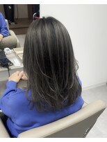 アムドット(Amu.)&nbsp;バレイヤージュケアブリーチダブルカラーレイヤーカットレイヤー