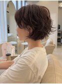 大人の抜け感を叶える、ショートボブ×パーマ