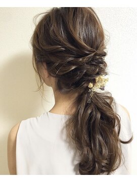 ブリッジ ヘアワークス(BRIDGE hair works) ハーフアップ