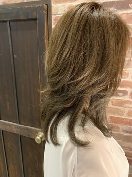 チル ホリデー(Chill holiday) フォギーベージュ