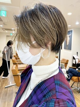 ノラキチジョウジ(NORA KICHIJOJI) #ケアブリーチ#耳かけショートカット#クールショート