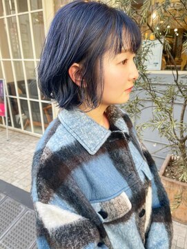 キャンバス バイ ネオリーブ 横浜西口(Canvas by neo.) 小顔切りっぱなしボブ ネイビーカラー ブルーカラー